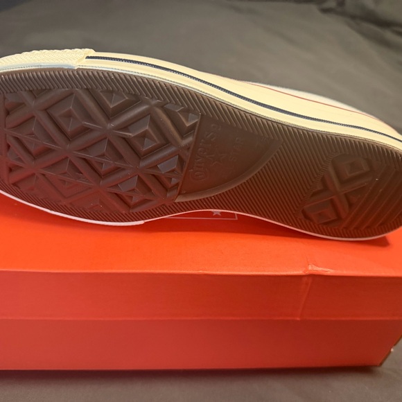 Converse White and Red Canvas Sneakers - Picture 3 of 5